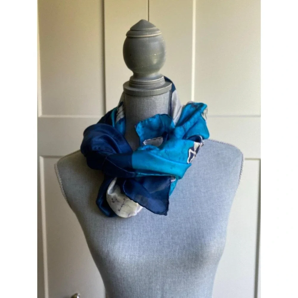 Batik Montreal Quebec Silky Scarf Hair Neck Tie Purse Accessory